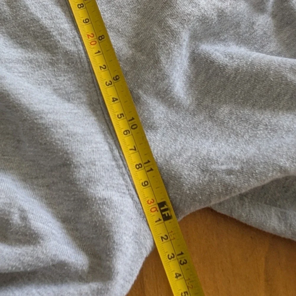 Walt Disney World Vault Collection Gray Retro Graphic Jogger Sweatpants‎ Large